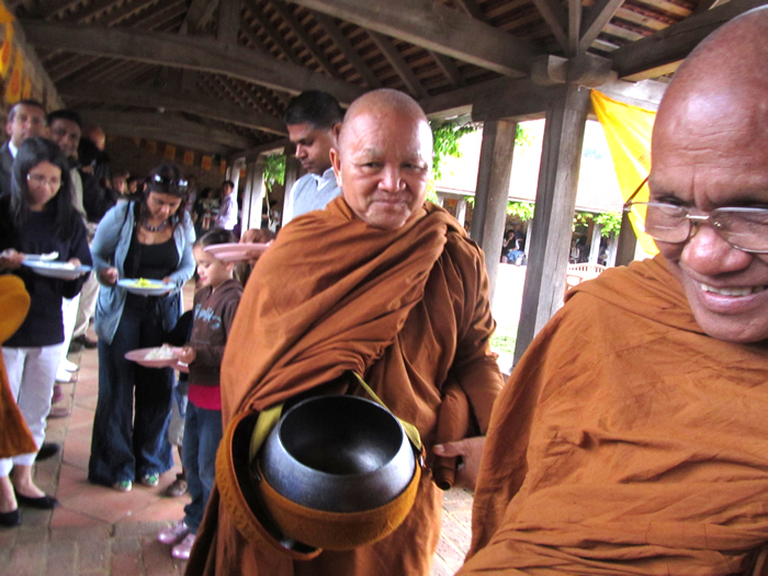 IMG_4-Senior-Thai-Bhikkhus